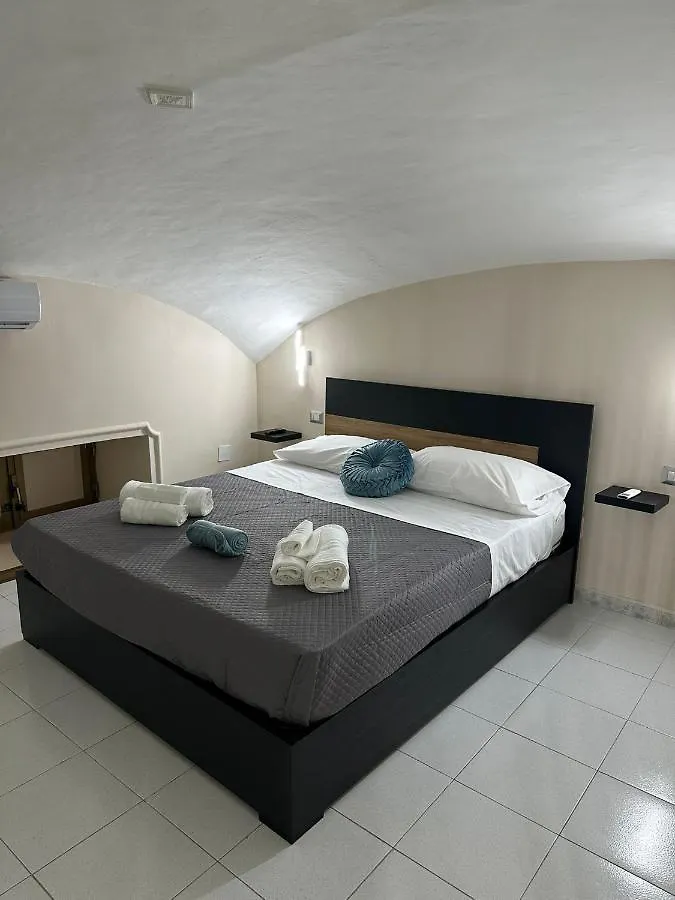 Napoli Centro - La Casa Di Sasa Bed & Breakfast 0*, Naples Italy